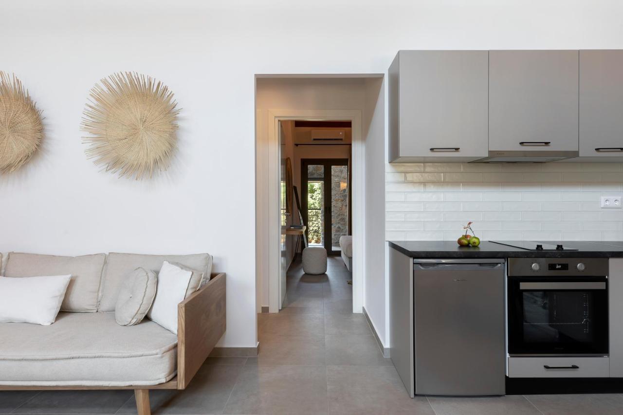 Lichnos Luxury Suites Sourpi Luaran gambar